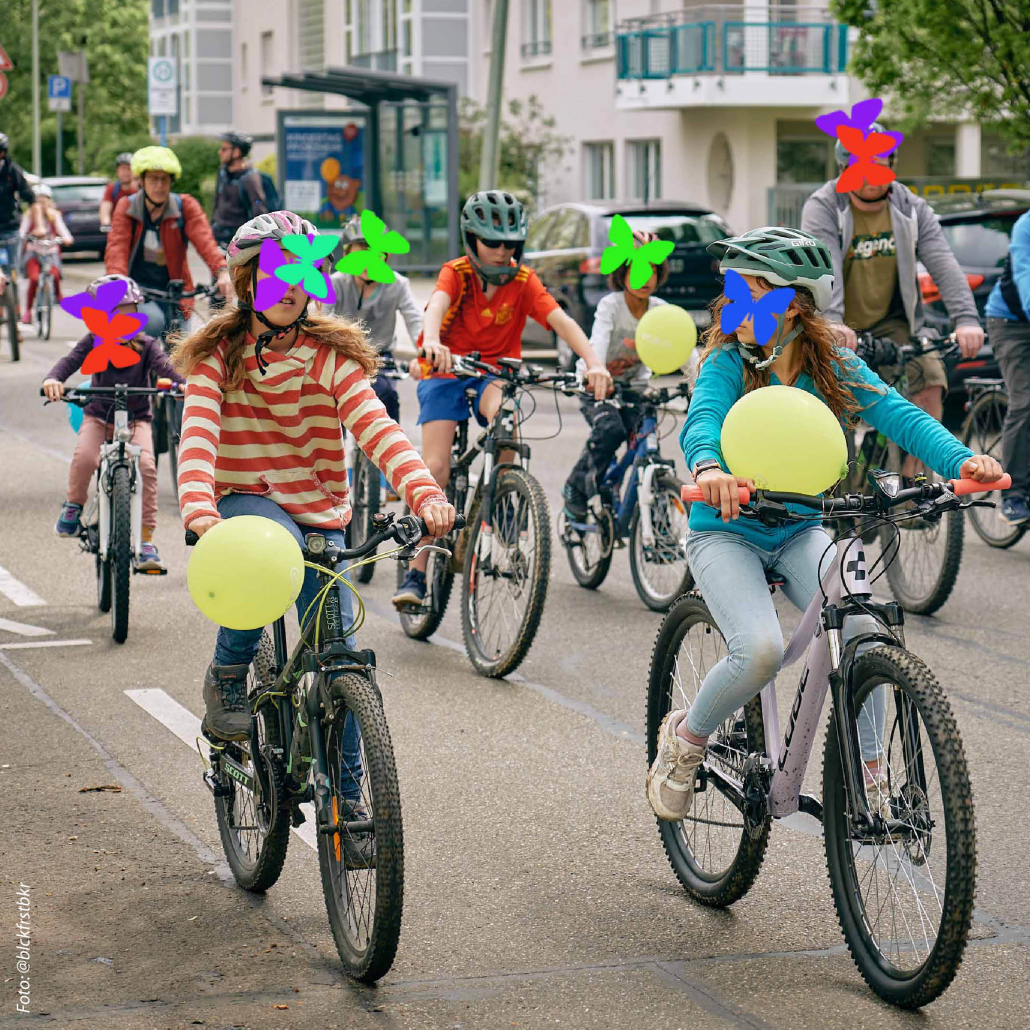 Teilnehmende der Kidical Mass Pforzheim